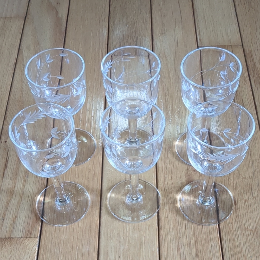 Set of 6 Vintage Cordial Glasses